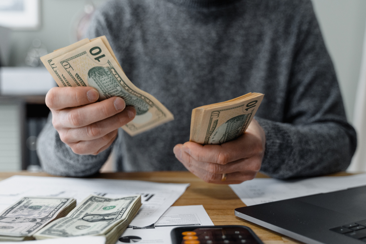 Get On Track Financially in 2025: Your Blueprint for Success